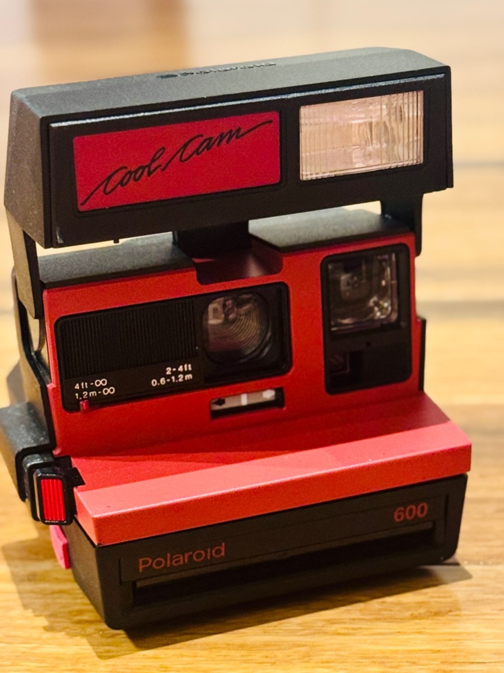 MINT CONDITION/VINTAGE - 1988 Polaroid “600 Cool Cam” Instant Camera in Red